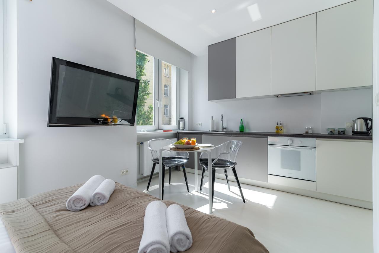 ורשה Rent Like Home - Aleja Wyzwolenia 14A מראה חיצוני תמונה